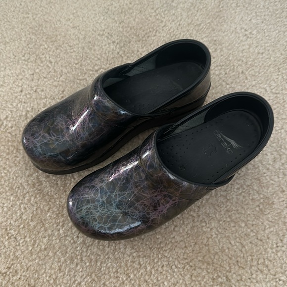 Dansko Professional clog in metallic Ink ; size 37 (US size 7) - Picture 1 of 5